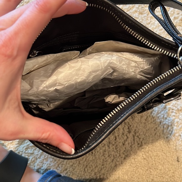 Black Coach Shoulder Bag - Picture 4 of 7